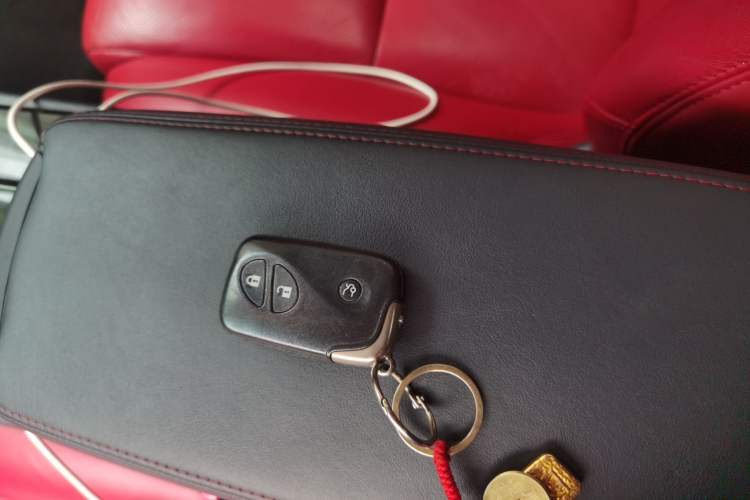 Used Lexus IS 2011 250C Vehicle Key