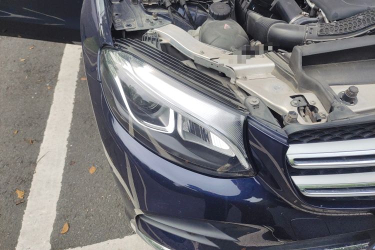 Used Mercedes-Benz GLC 2018 Facelift GLC 260 4MATIC Luxury Edition Right Front Headlight