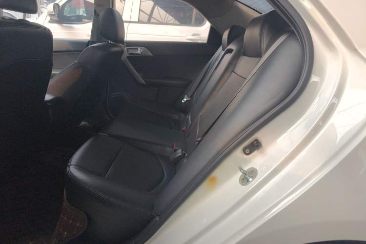 Used Kia Forte 2014 1.6L AT GLS
