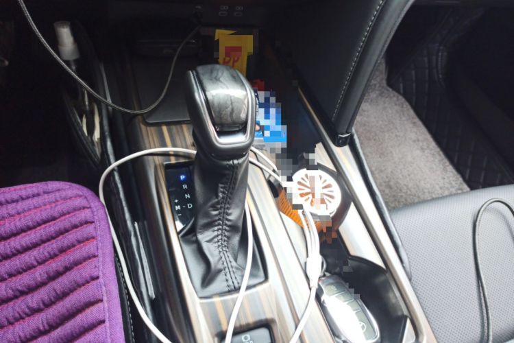 Used Toyota Camry 2024 2.0 GVP Luxury Edition Gear Lever