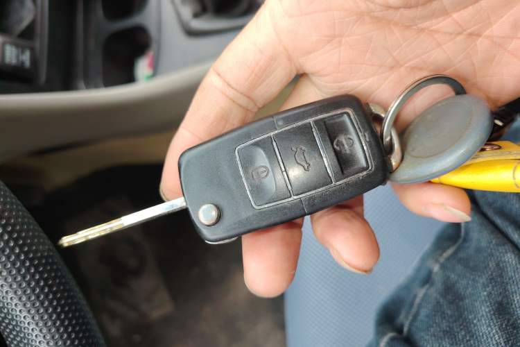 Used Everus S1 2011 1.3L Manual Comfort Edition