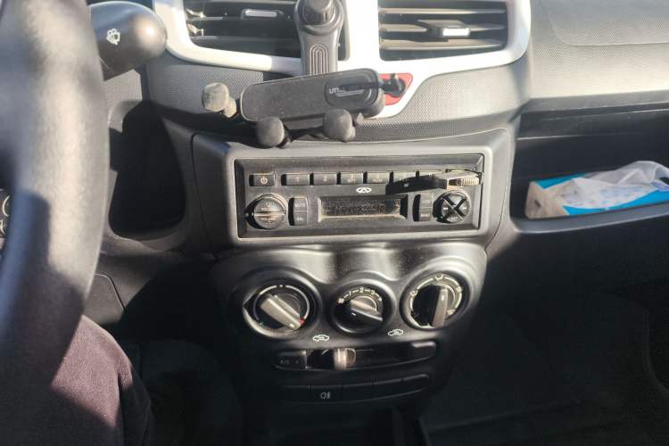 Used Chery QQ 2013 1.0L Manual Active Version
