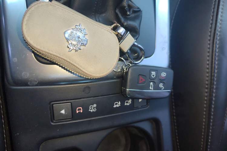 Used Land Rover Freelander 2 2015 2.0T Si4 HSE Luxury Collector's Edition
