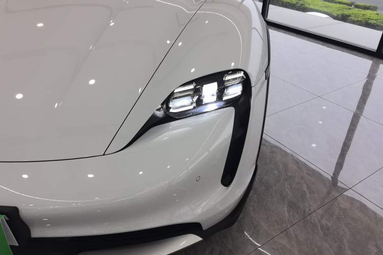 Used Porsche Taycan 2022 Taycan 4 Cross Turismo
