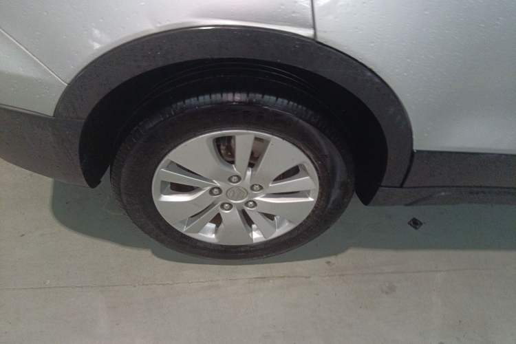 Used Suzuki S-Cross 2014 1.6L CVT Two-Wheel Drive Entry Model