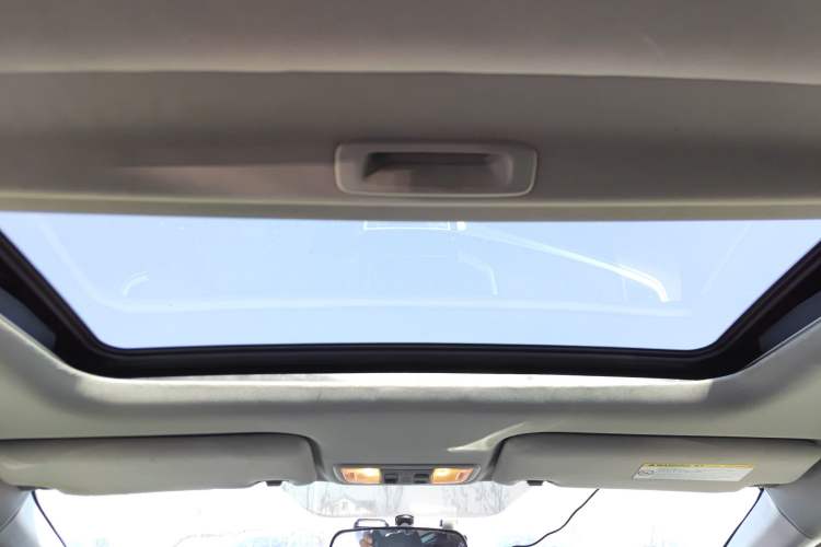 Used Honda Jade 2014 1.8L CVT Luxury Edition 5 seats