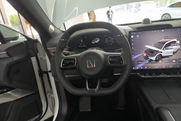 Used Zeekr 7X 2025 100kWh Long-Range All-Wheel Drive Intelligent Driving Version Steering Wheel