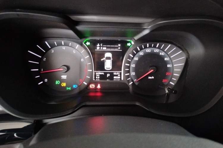 Used GAC Trumpchi GS4 2017 235T G-DCT Two-Wheel Drive Luxury Edition Instrument Cluster