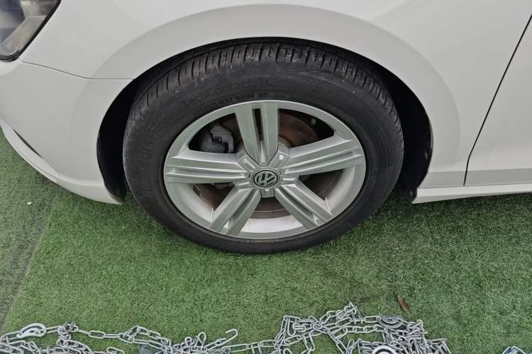 Used Volkswagen Lamando 2015 280TSI DSG Comfort Edition
