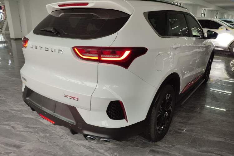 Used JETOUR X70 2023 1.5T DCT Beyond PRO Edition 7 Seats
