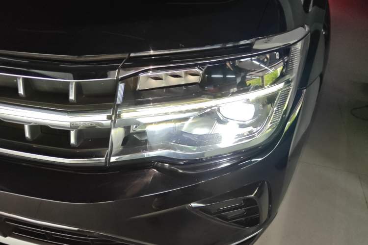 Used Volkswagen Teramont 2022 380TSI Four-Wheel Drive Prestige Luxury Edition Left Front Headlight