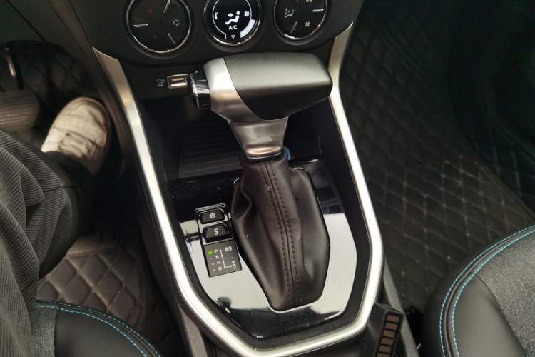 Used Citroen C3-XR 2021 190THP DCT ZhiShang Edition Gear Lever