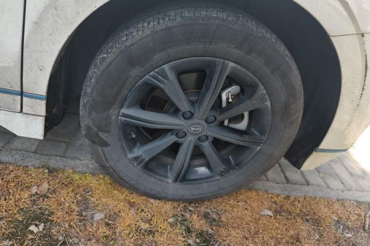 Used BYD e2 2021 Luxury Model Right Front Wheel Hub