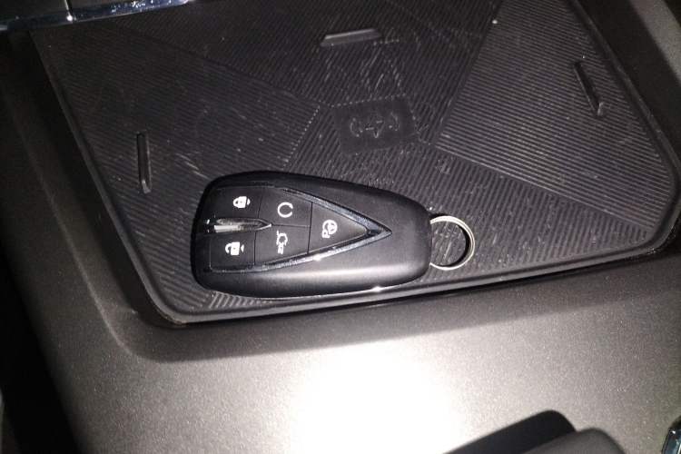 Used Oshan X5 PLUS 2023 Revised Version 1.5T DCT Navigation Edition
