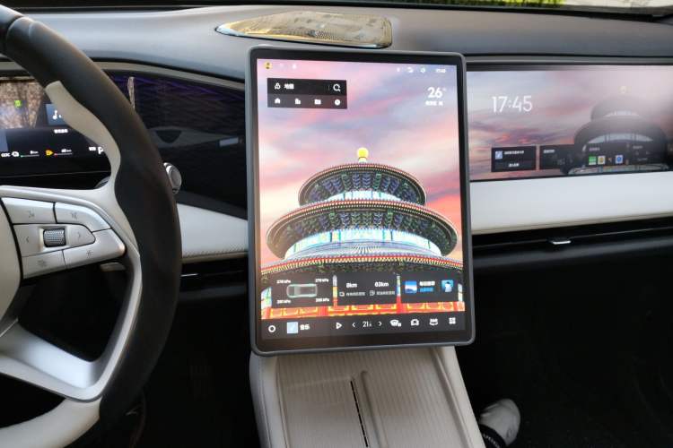 Used Geely Galaxy L7 2023 1.5T 115 km Starship Audio And AC Panel