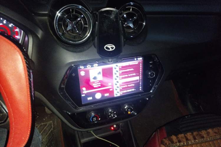 Used Soueast DX3 2018 1.5L Manual Luxury Model Audio And AC Panel