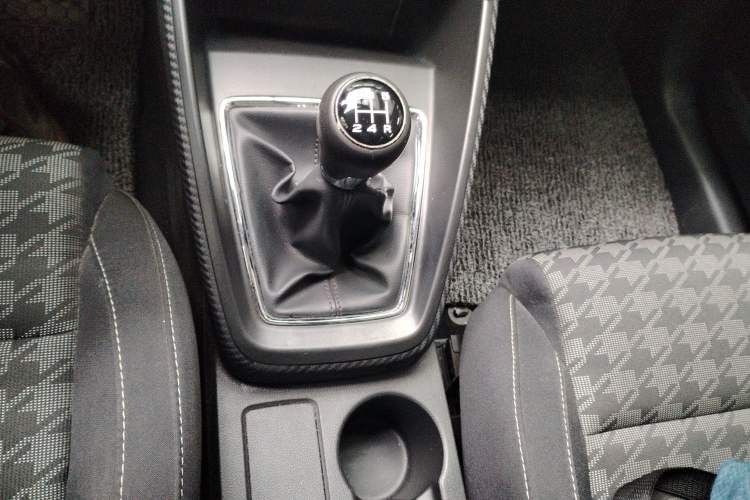 Used MG ZS 2018 1.5L Manual 65-inch Giant-Screen Sunroof Version China V Standard
