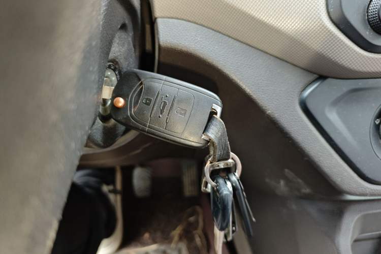 Used Wuling Hongguang 2019 1.5L S Standard Version China VI LAR
