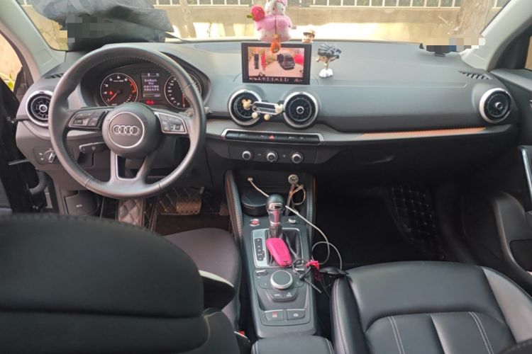 Used Audi Q2L 2022 35 TFSI Advanced Style Edition Center Console