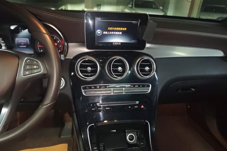 Used Mercedes-Benz GLC 2017 GLC 200 4MATIC Audio And AC Panel