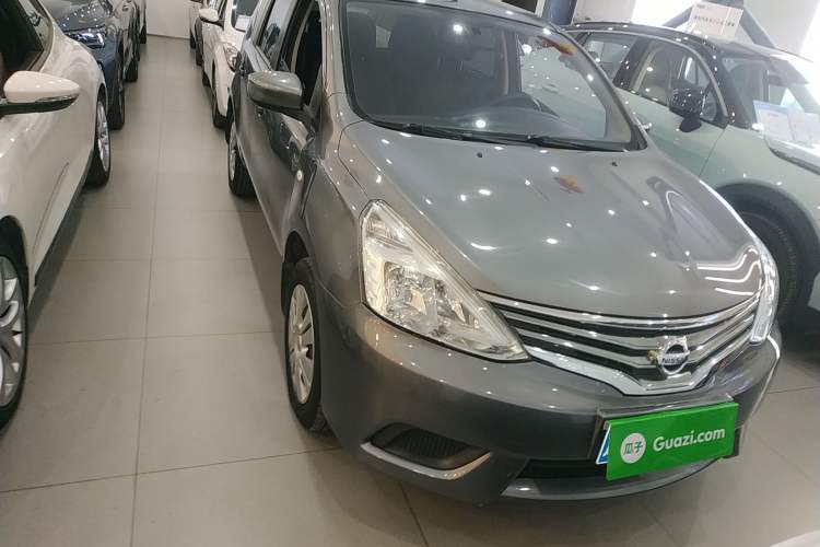 Used Nissan Livina 2015 1.6XE Manual Comfort Edition
