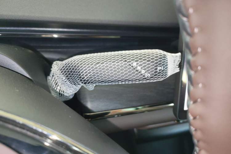 Used CHANGAN NEVO A07 2025 Range-Extended "True Fragrant" Edition 230 Flagship Model Gear Lever