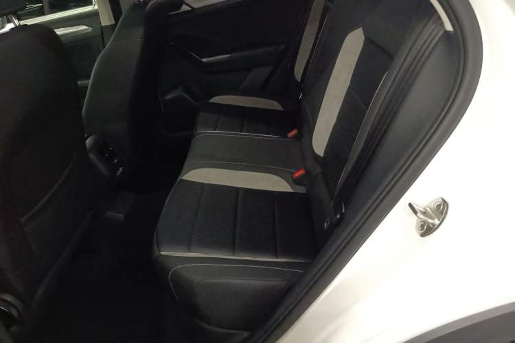 Used Volkswagen T-ROC 2018 230TSI DSG Two-Wheel Drive Advanced Version China V Standard