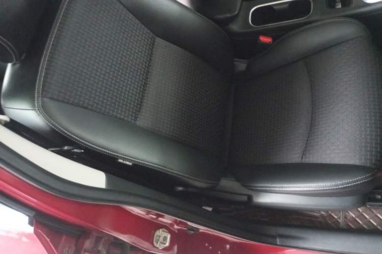 Used Nissan Tiida 2016 1.6L CVT Smart Drive Edition Right Front Seat