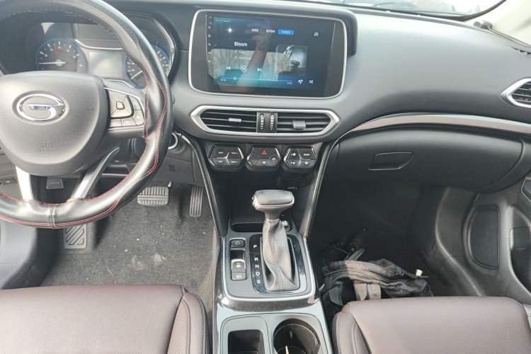 Used GAC Trumpchi GS4 2019 270T Automatic Two-Wheel Drive Elite Edition Audio And AC Panel