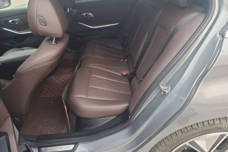 Used BMW i3 2023 eDrive 40 L Midnight Sports Package
