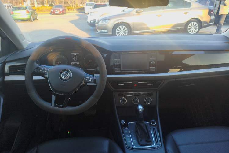 Used Volkswagen Lavida 2019 1.5L Automatic Comfort Edition China VI Standard
