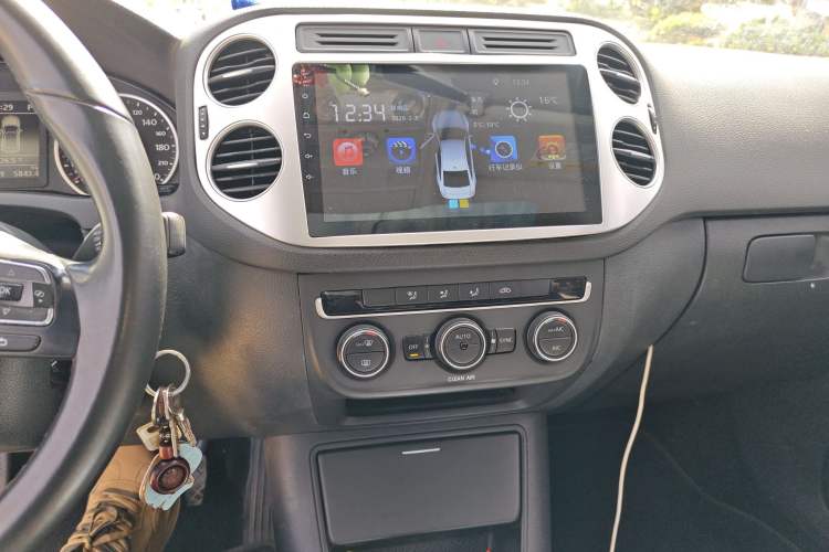 Used Volkswagen Tiguan 2016 280TSI Automatic Two-Wheel Drive Silk Road Comfort Edition