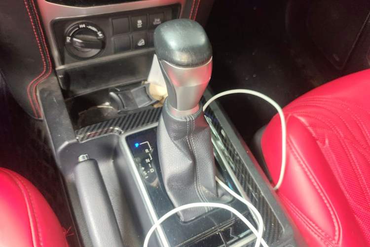 Used Toyota Prado 2018 3.5L Automatic TX-L with Rear-Mounted Spare Tire Gear Lever