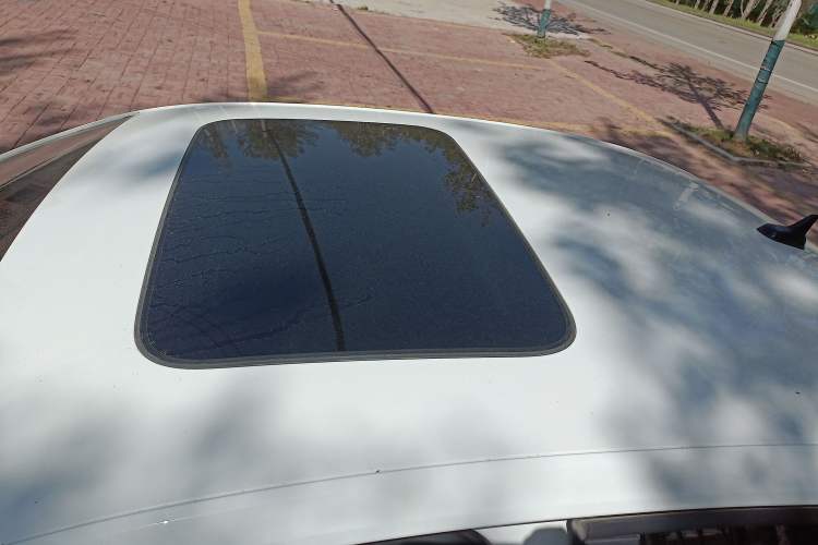 Used Volkswagen Lavida 2024 1.5L Automatic Starry Sky 5 Million Edition Roof