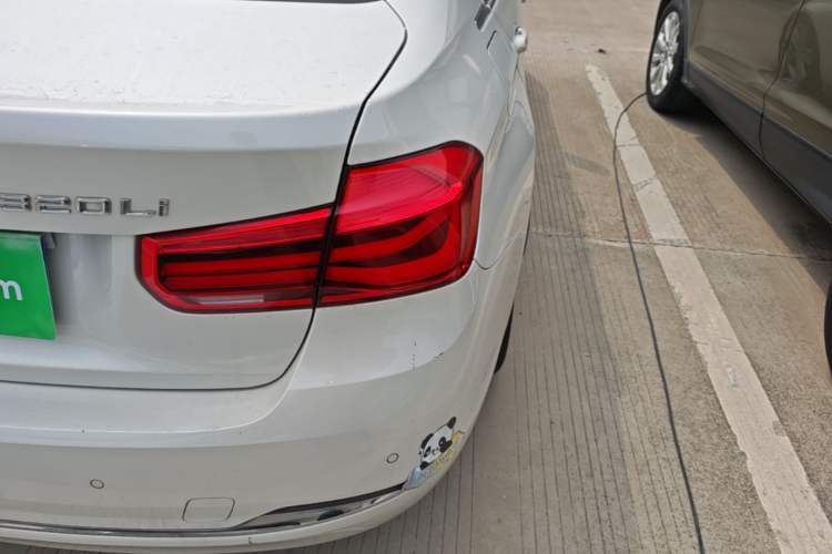 Used BMW 3 Series 2017 320Li Fashion Model

