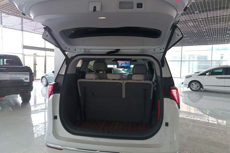 Used Buick GL8 2025 Lu Zun Smart Enjoyment Edition