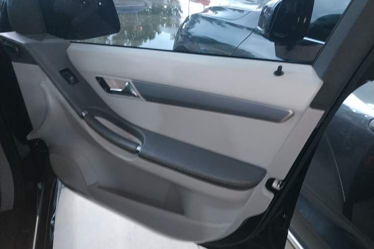 Used Mercedes-Benz R-Class 2014 R 320 4MATIC Business Model