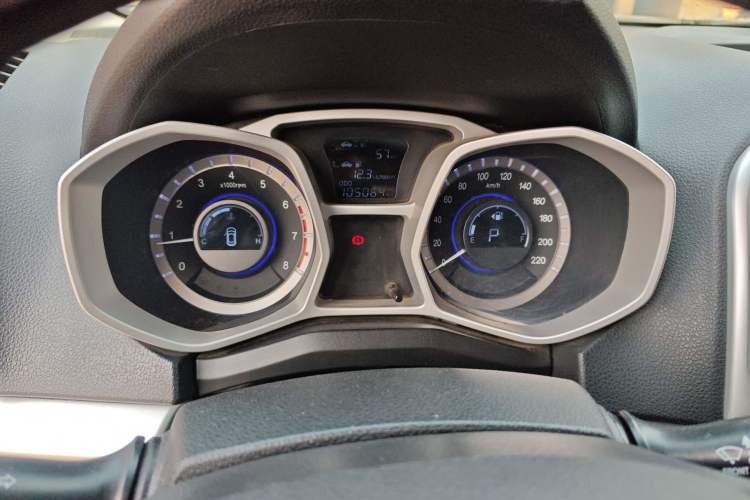 Used JAC Refine S3 2014 1.5L CVT Luxury Smart Model