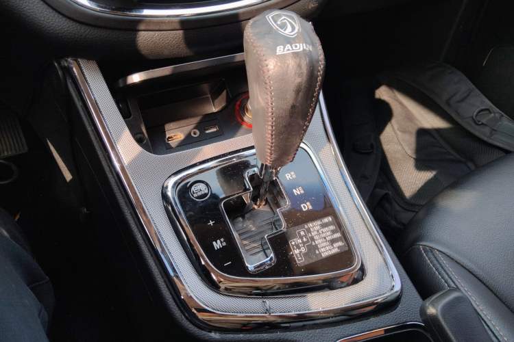 Used Baojun 560 2016 1.8L iAMT Elite Edition