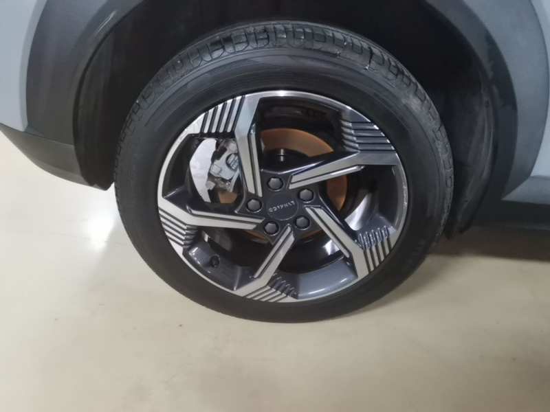 Used Lynk & Co 06 EM-P 2022 PHEV 84 km Range Pro Version — 25