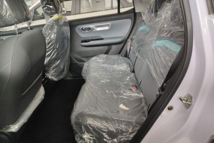 Used AION Y 2023 Younger
