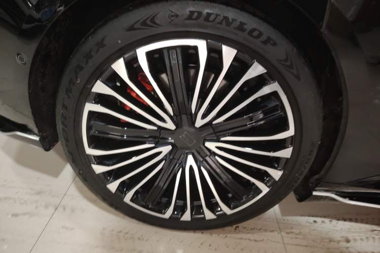 Used Avatr 12 2026 Ultra Pure-Electric All-Wheel-Drive Version Right Rear Wheel Hub