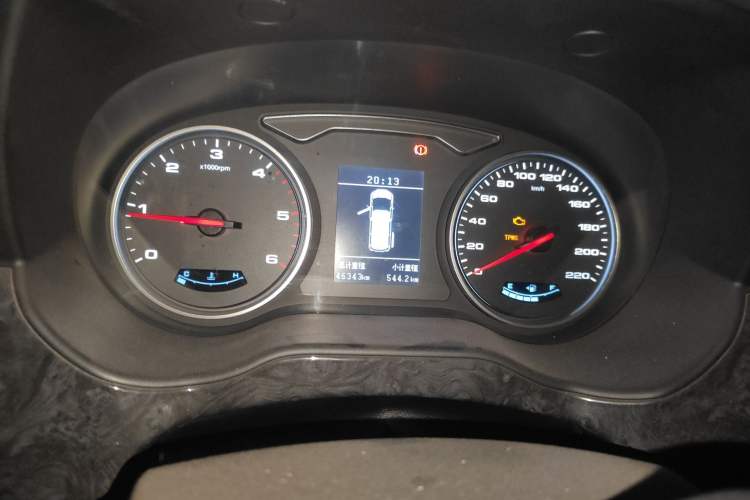 Used JAC Refine M4 2017 1.9T Diesel Manual Luxury Model