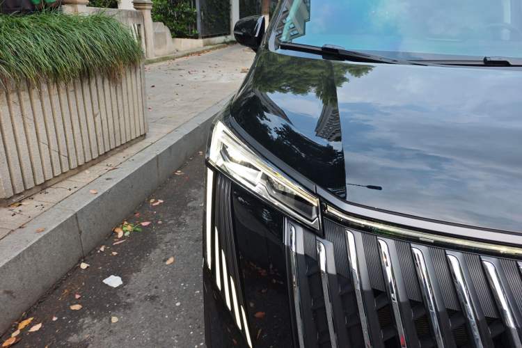 Used GAC Trumpchi M8 2024 Master Series 400T Ultimate Edition Right Front Headlight