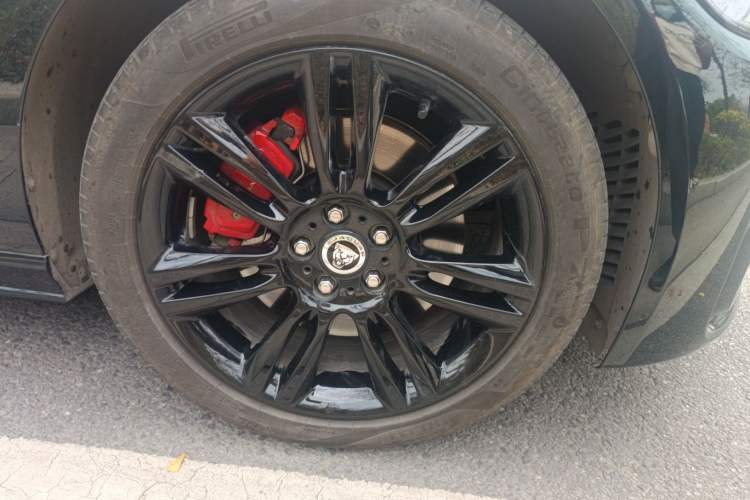 Used Jaguar XEL 2024 2.0T 250 PS R-DYNAMIC S Ebony Black Sport Edition
