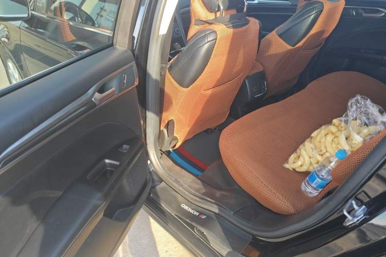 Used Ford Mondeo 2018 EcoBoost 180 Fashion Edition Left Rear Seat