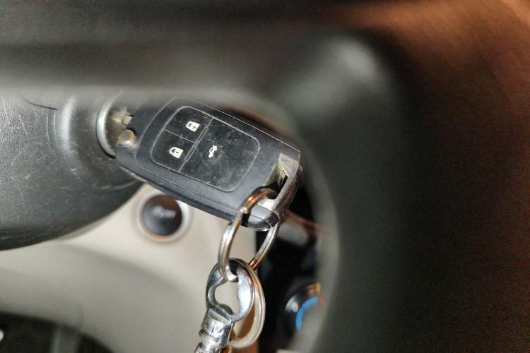 Used Buick GT 2017 15N Automatic Elite Version Vehicle Key