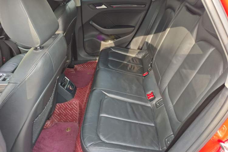 Used Audi A3 2014 Limousine 35 TFSI Automatic Comfort Model Interior 4