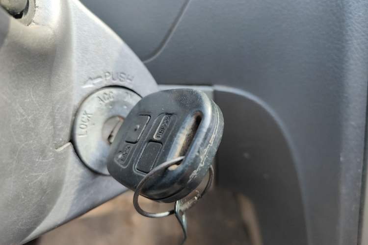 Used FAW Weizhi V2 2010 1.3L Manual Comfort Edition
