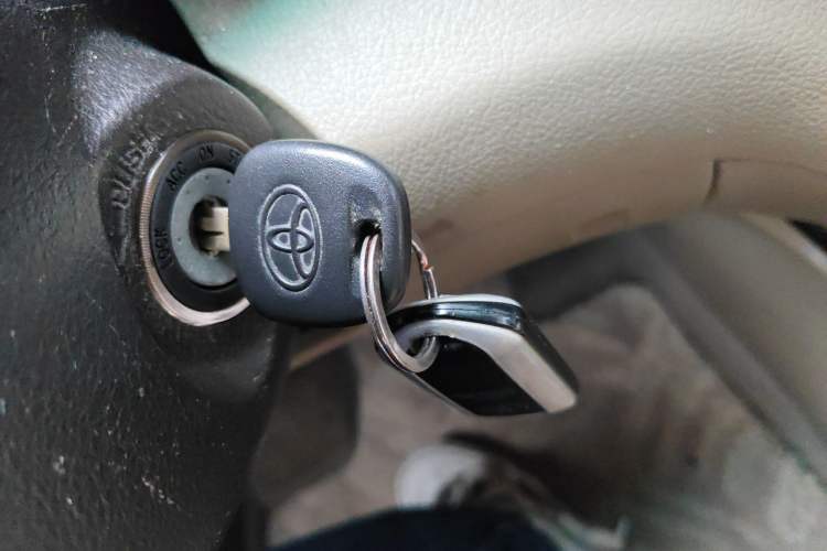 Used Toyota Highlander 2009 3.5L 4x4 7-Seater Elite Edition Vehicle Key